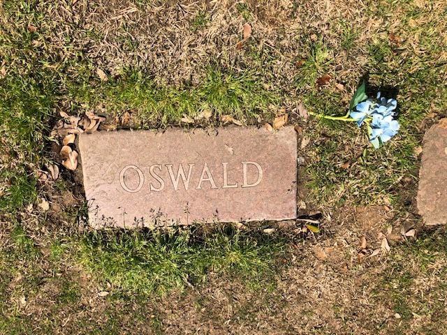The Watchdog: Latest on JFK and Oswald: Once again, someone placed a prank  gravestone near killer's grave | News 