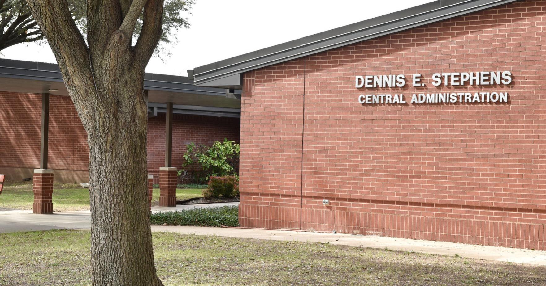 GOP candidate and legal group seek to trigger investigation into Denton ISD administrators - Vimarsana News