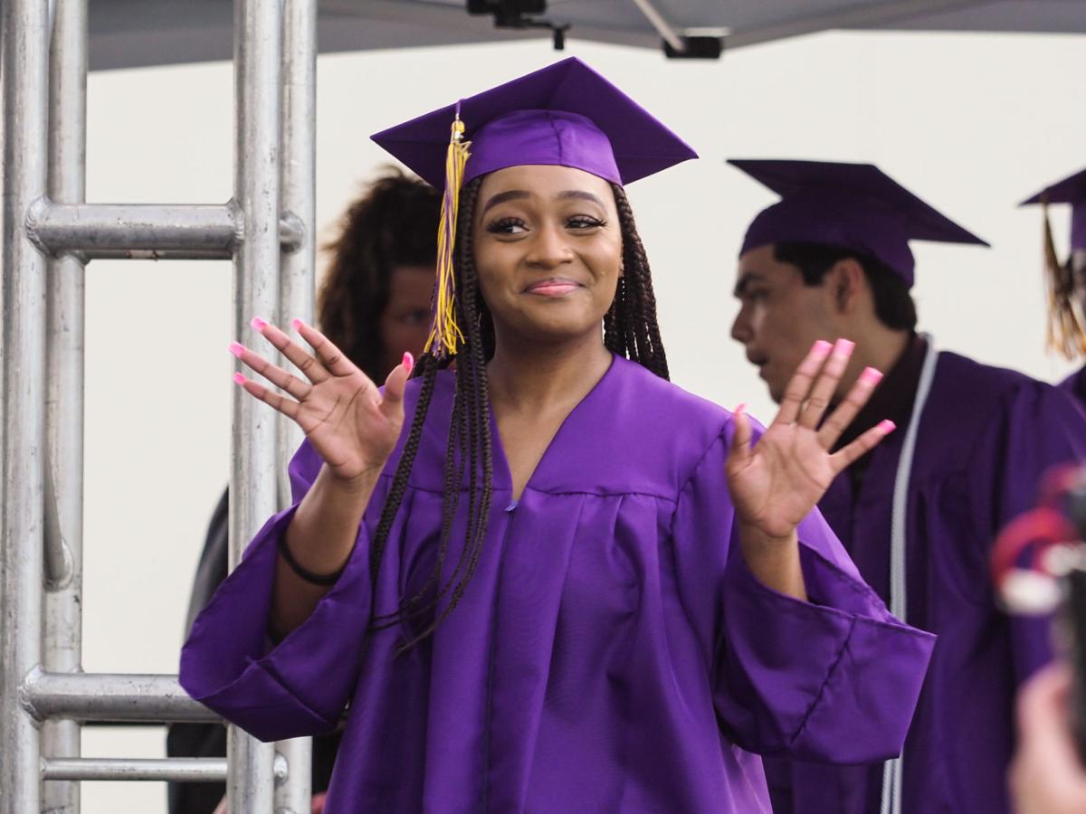 20210528_drc_news_DentonGraduation_40