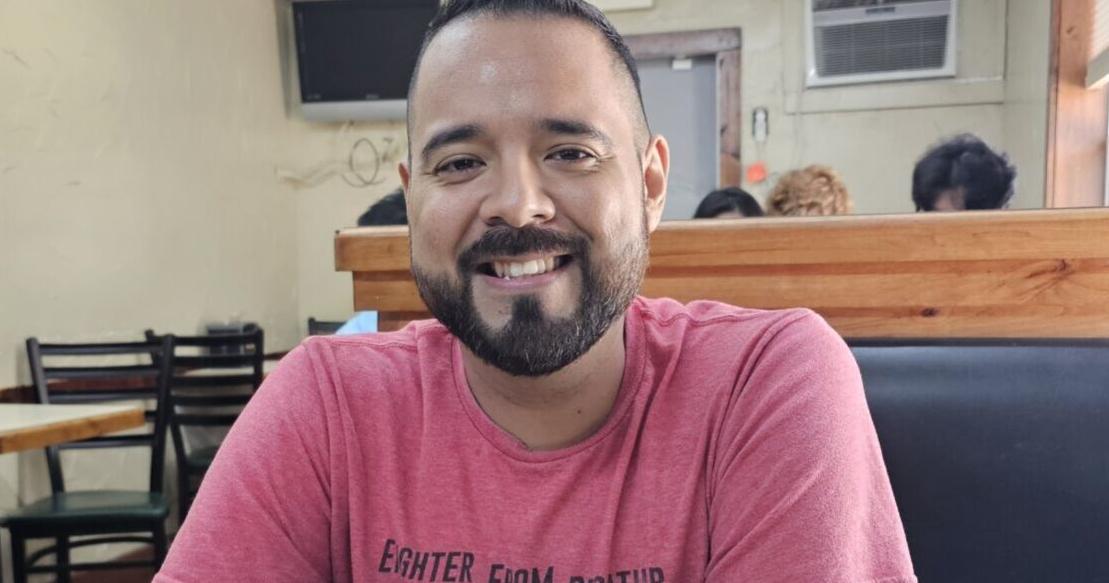 32-year-old Denton man grateful for kidney transplants during National Donate Life Month - Vimarsana News
