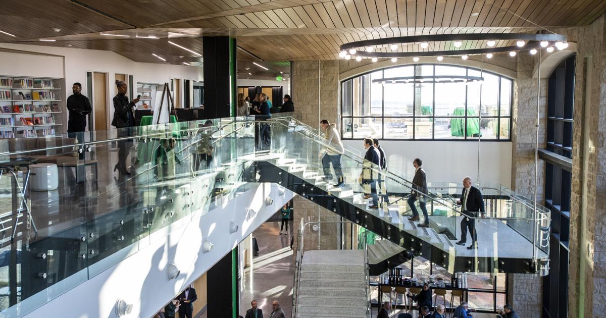 Brand new nest: Frisco Landing officially welcomes students to new UNT Brand new nest: Frisco Landing officially welcomes students to new UNT