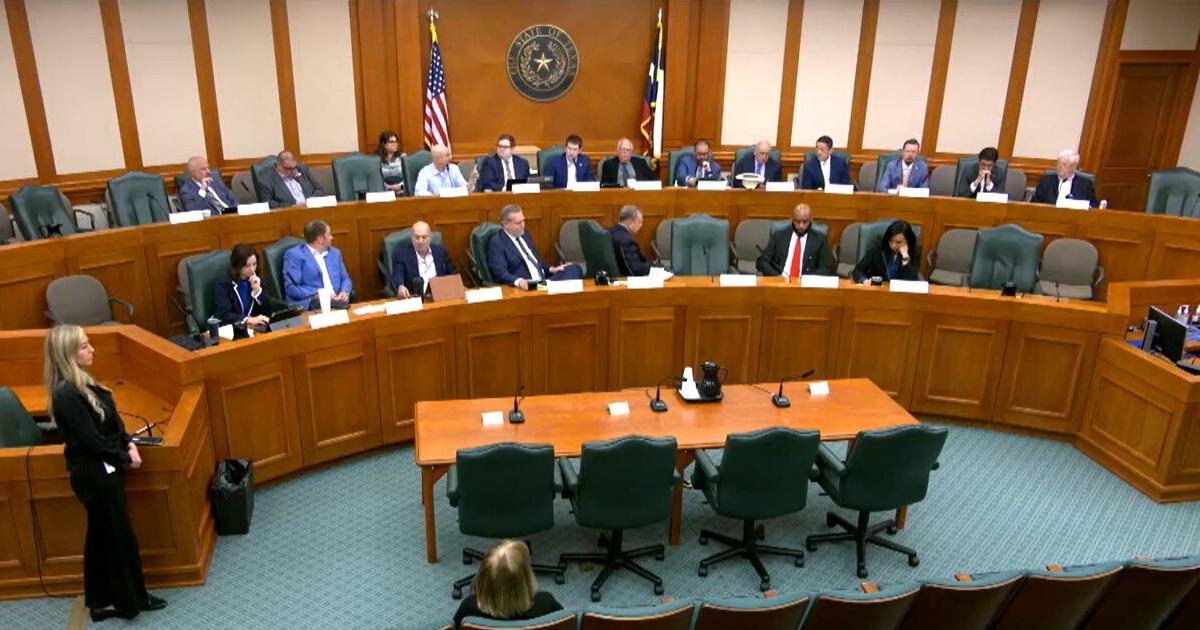 Texas House Democrats break quorum, bolt state after GOP congressional ...