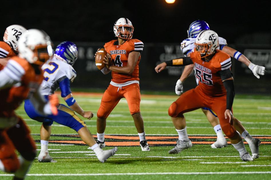 Football Familiar Foes Pilot Point And Brock To Clash In Region