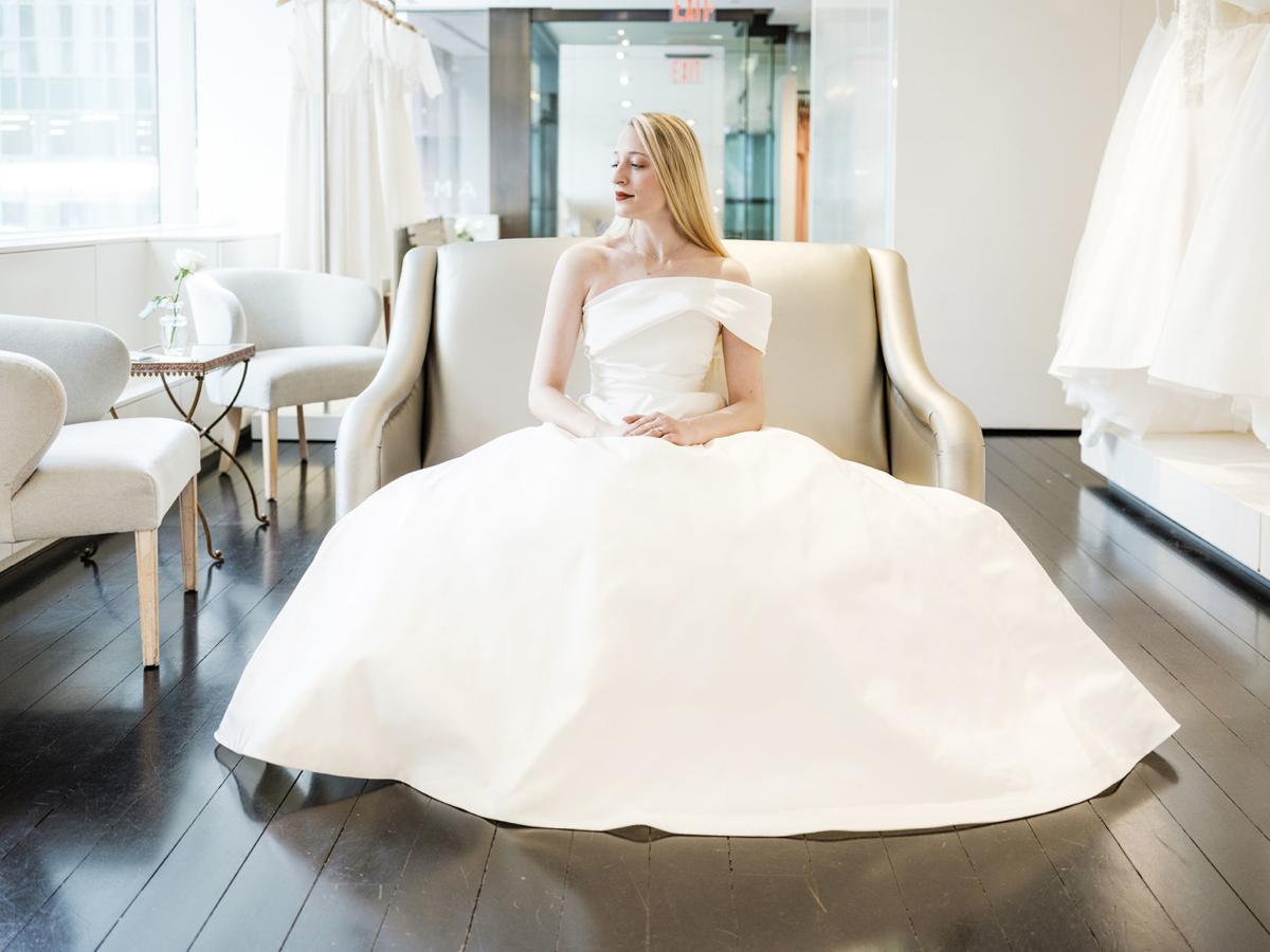 Site Offers Customized Wedding Gowns In A Few Clicks Business