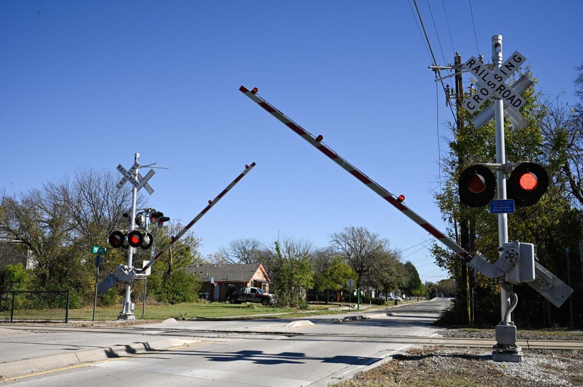 Some Denton Officials Push For More Quiet Zones At Railroad Crossings Denton Dentonrc Com