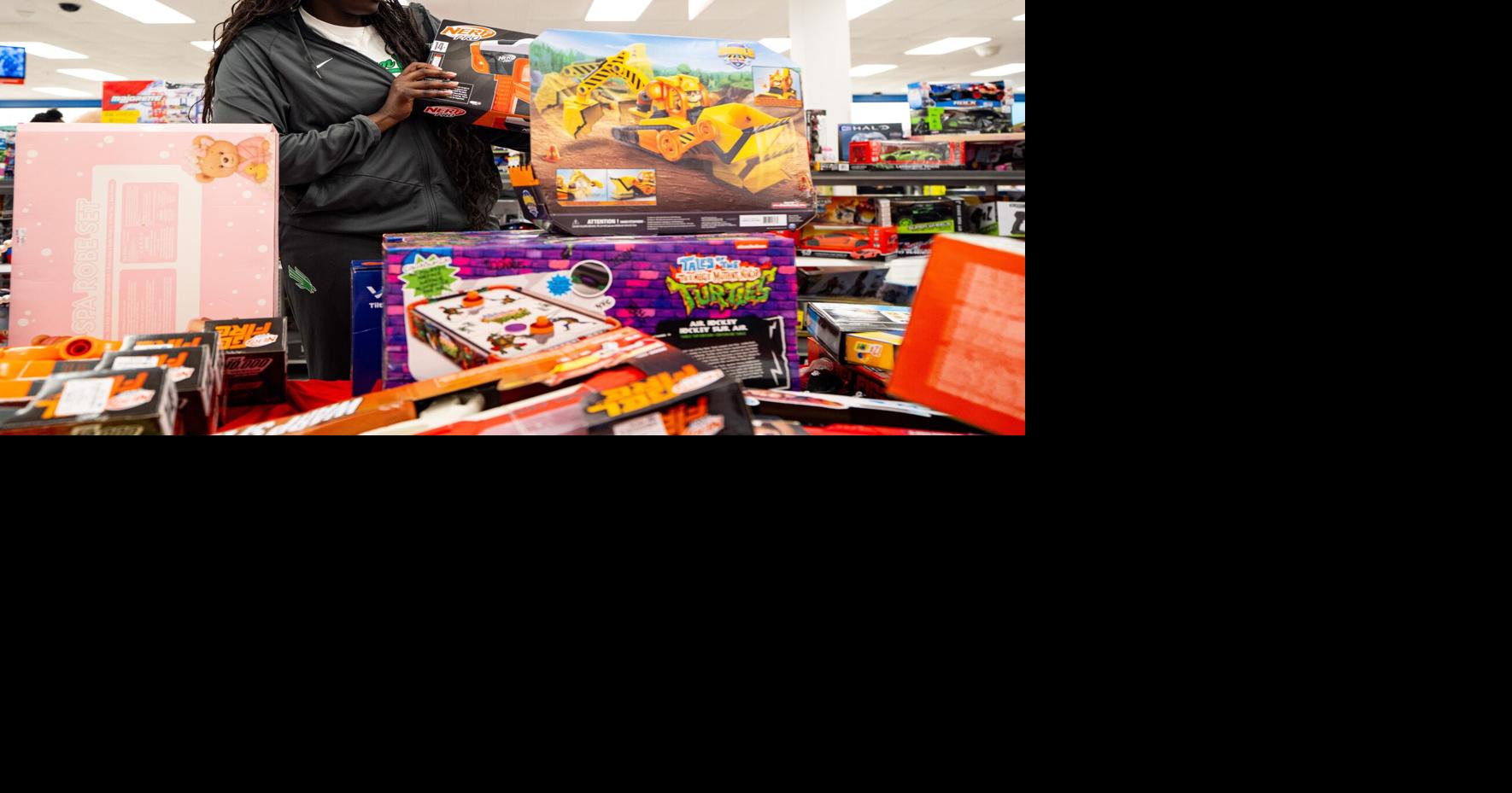 UNT players give back during annual charity event in partnership with Kids V Cancer