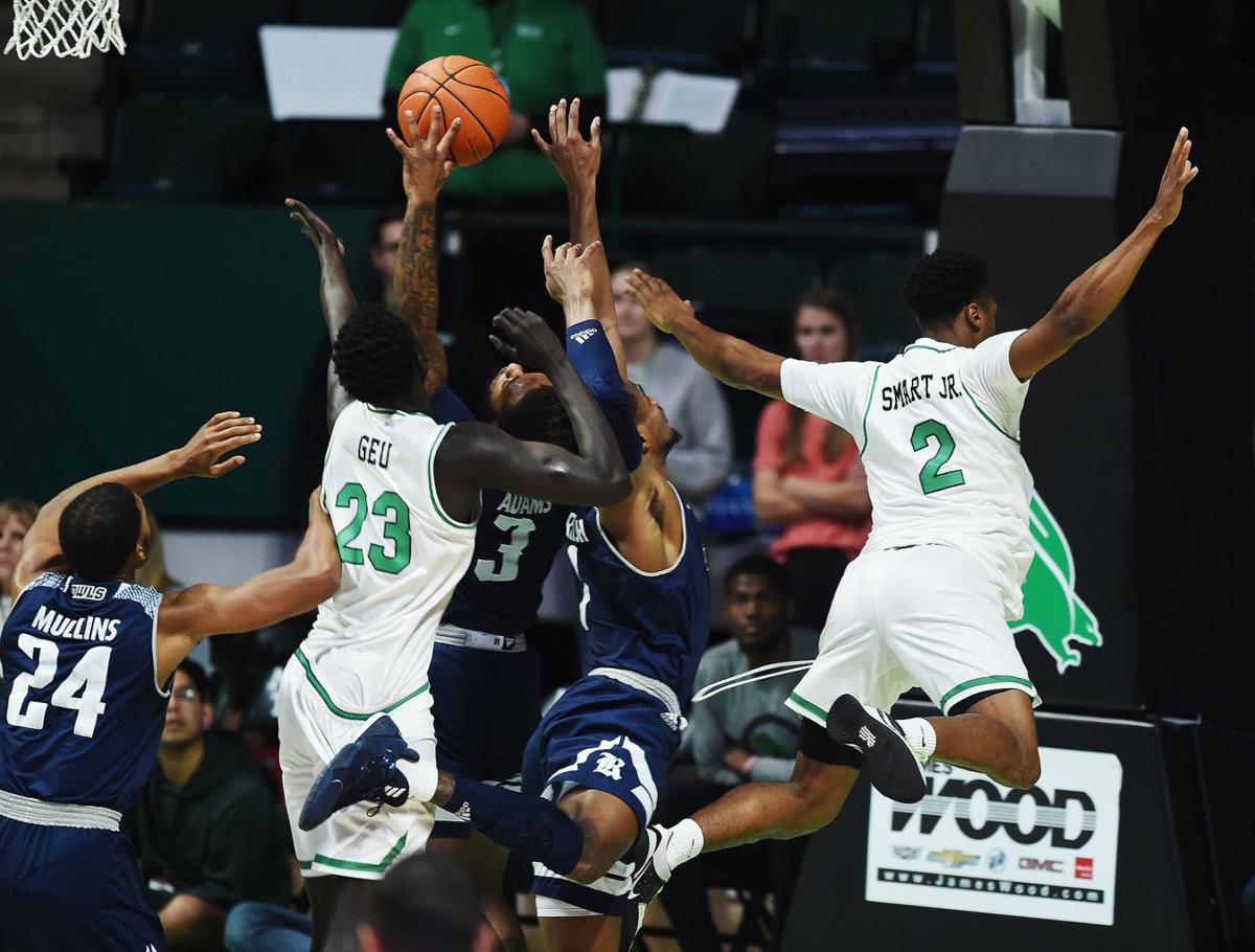 Basketball Unt To Honor 2010 Ncaa Tournament Team Before Showdown