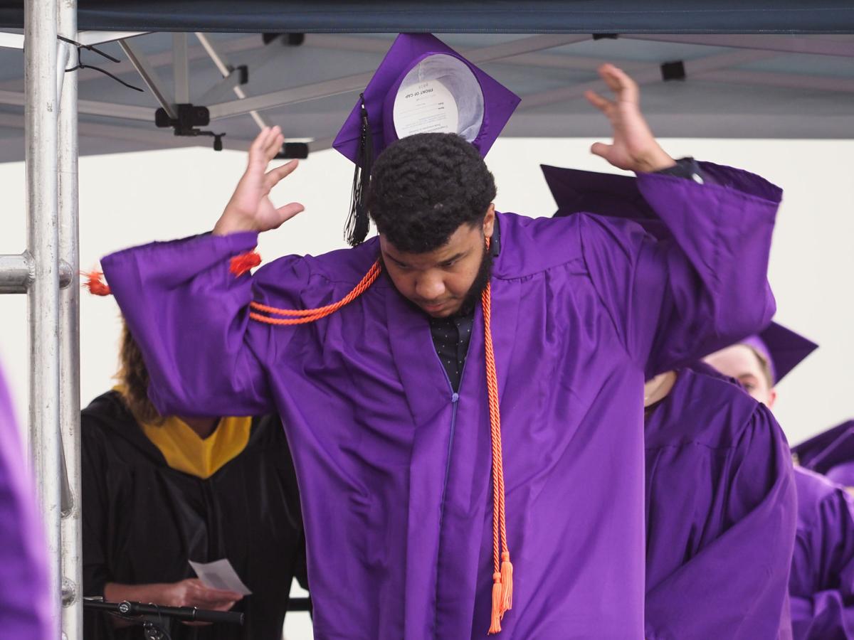 20210528_drc_news_DentonGraduation_42