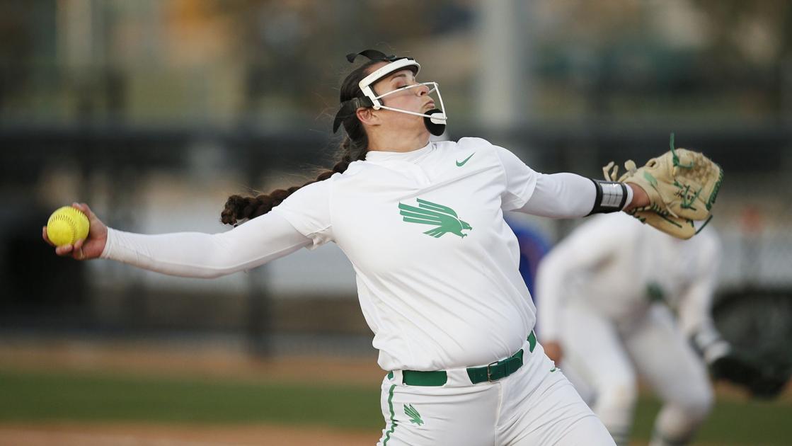 Unt S Hope Trautwein Tosses Perfect Game On 21 Strikeouts Sports Dentonrc Com