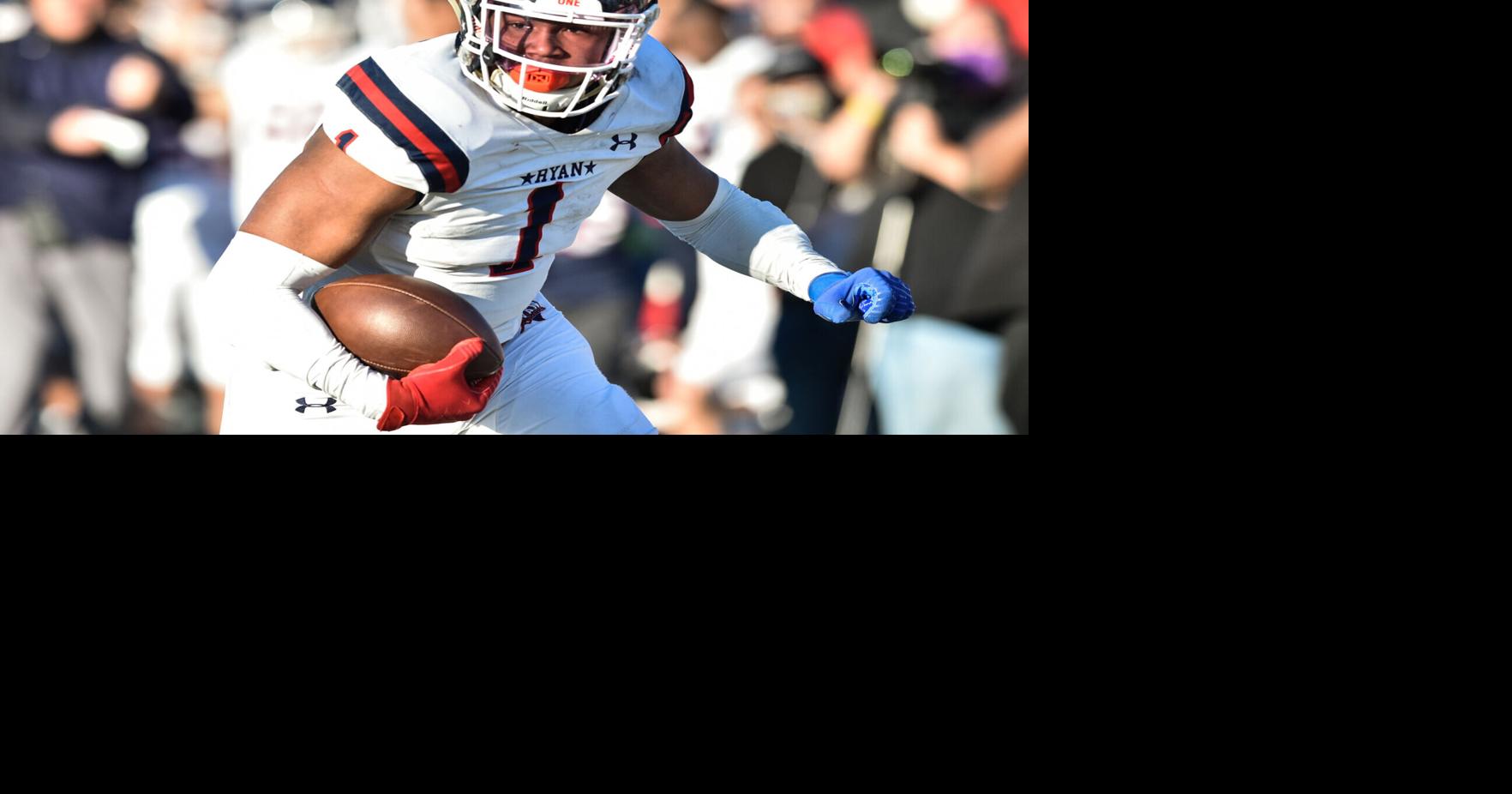 Ryan alum Ja'Tavion Sanders