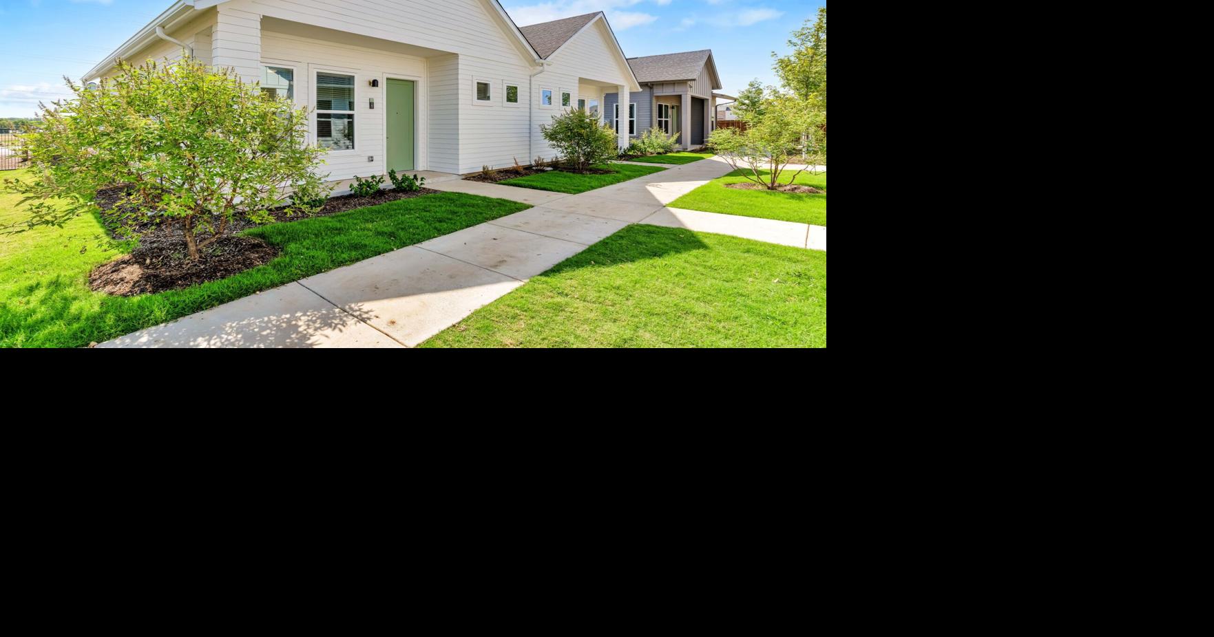 Hybrid buildtorent communities are a new trend in the real estate