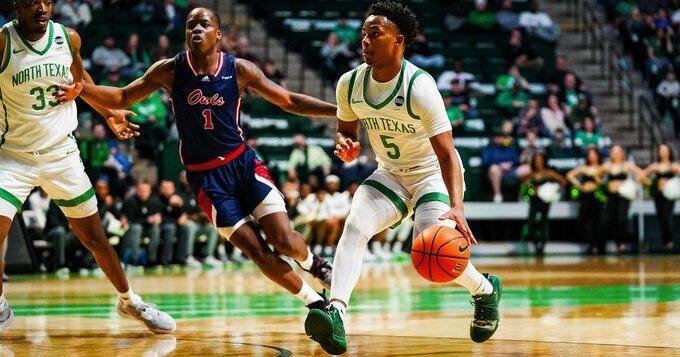 Florida Atlantic charges back to stun UNT in key Conference USA game