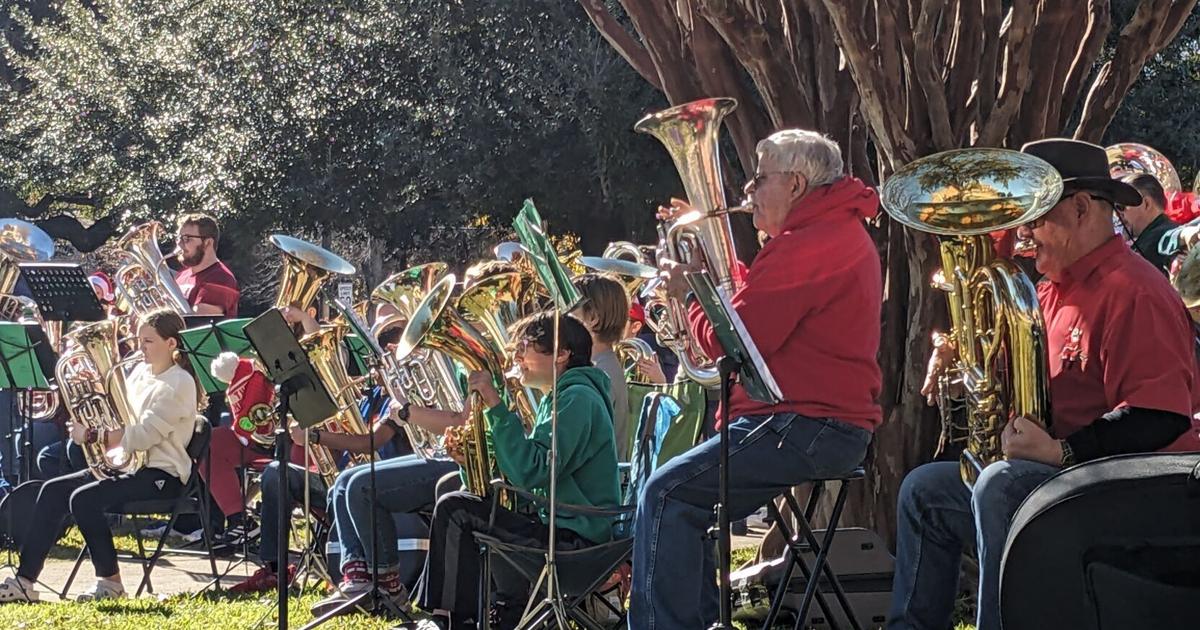 This weekend in Denton: Tuba Christmas, crafts and cookies | Things to ...