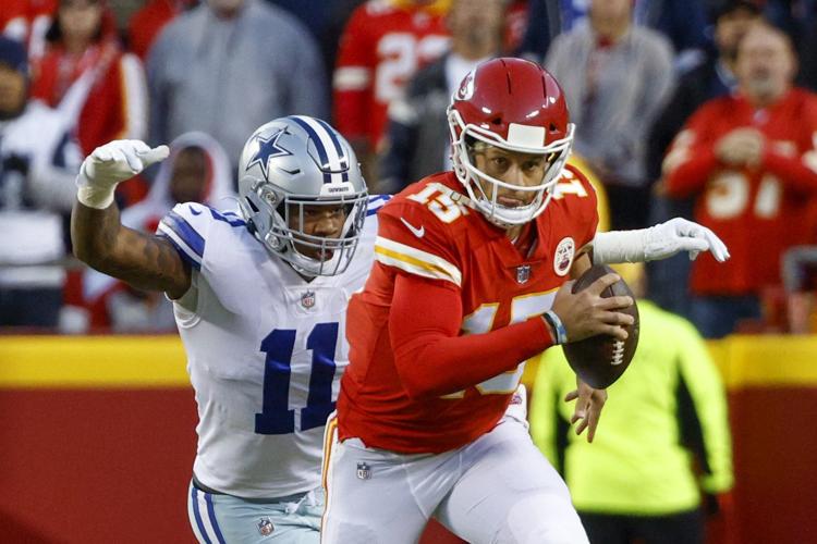 Cowboys' Micah Parsons Asked Patrick Mahomes for Jersey, Chiefs QB