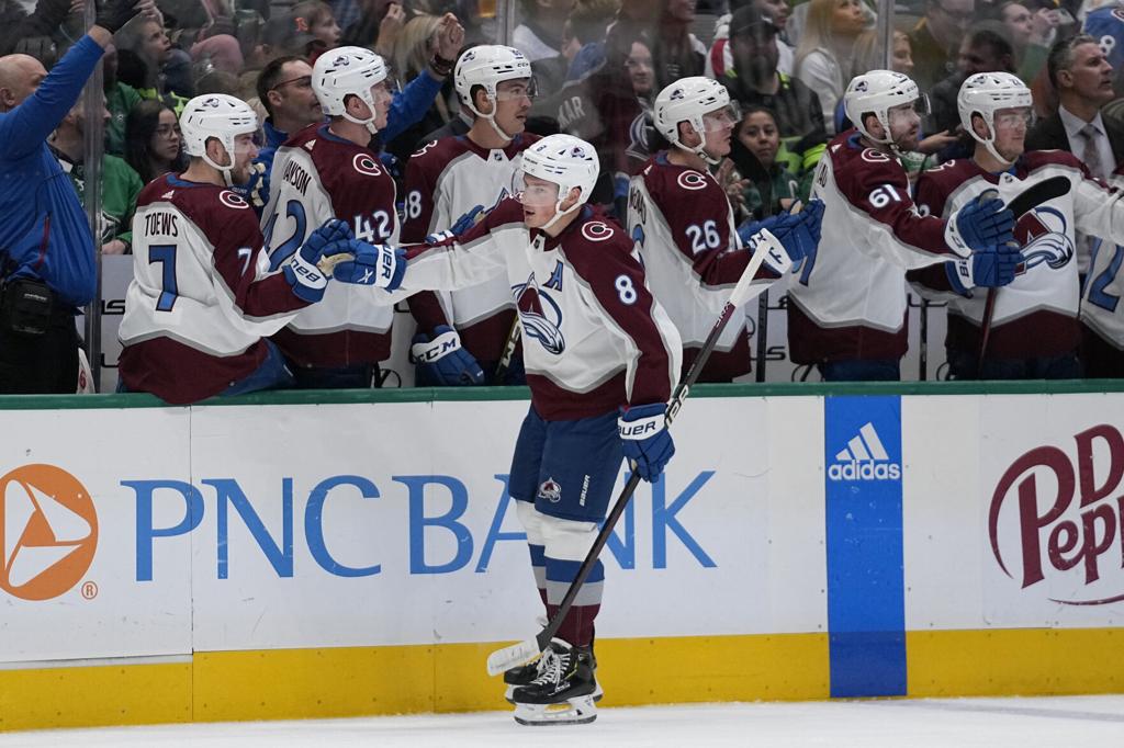 It's Avalanche Reverse Retro Night; Evan Rodrigues Injury Update, Lineup  Notes (+) - Colorado Hockey Now
