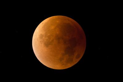 Total Lunar Eclipse. Photo Credit: Jouein (iStock).