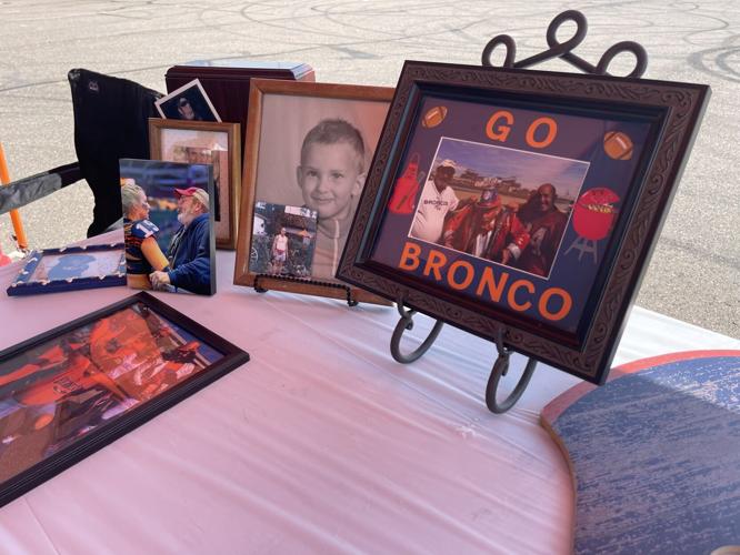 It's like Christmas morning' as thousands of Broncos fans head to tailgate  lots for first time since the 2019 season, Denver Broncos