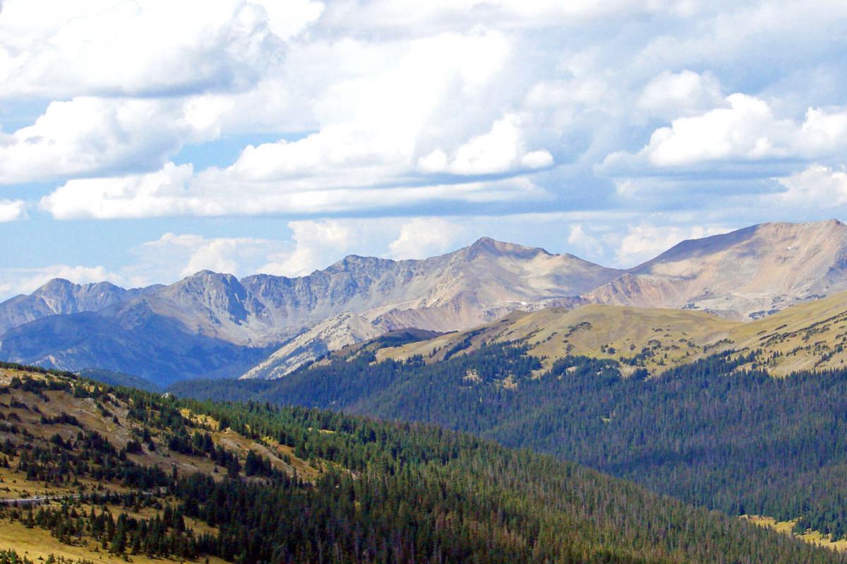 Sunset over the Rocky Mountains in Rocky Mountain National…