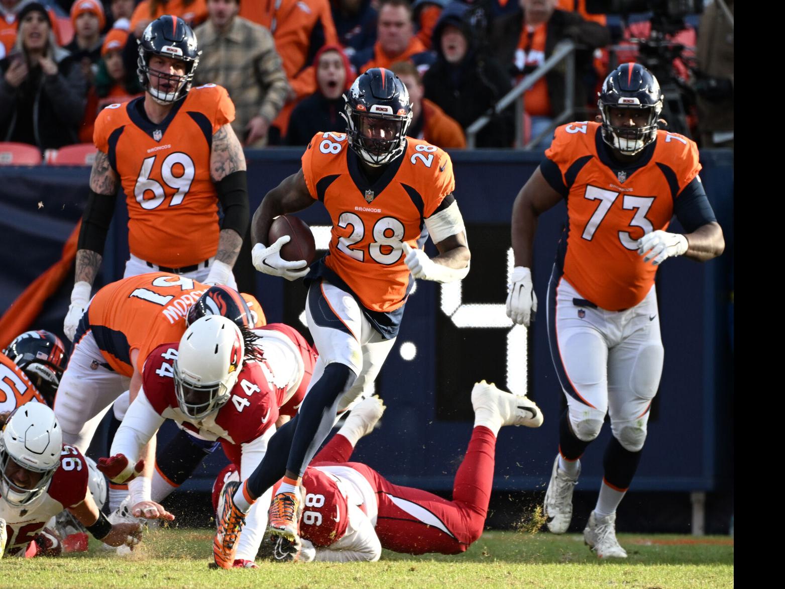 Latavius Murray leads Broncos to win over Cardinals, breaking 5-game losing  streak, Denver Broncos