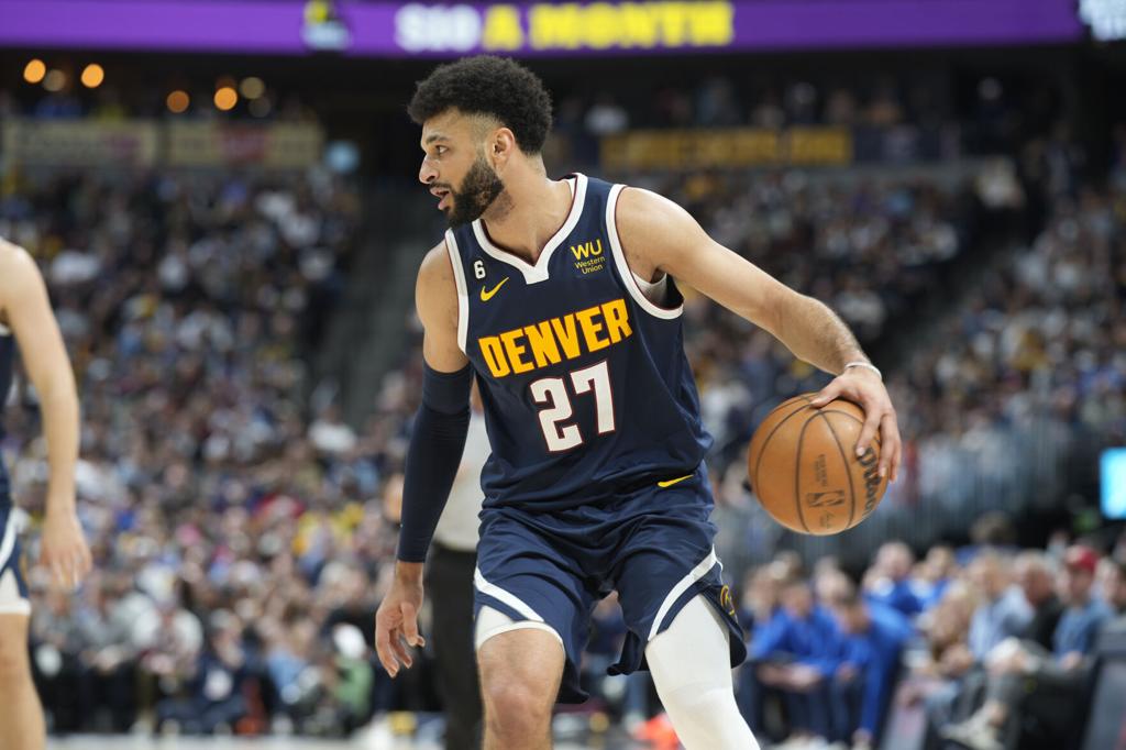 Jamal Murray injury updates: Nuggets PG out for rest of Tuesday's game vs.  Rockets with thumb injury - DraftKings Network