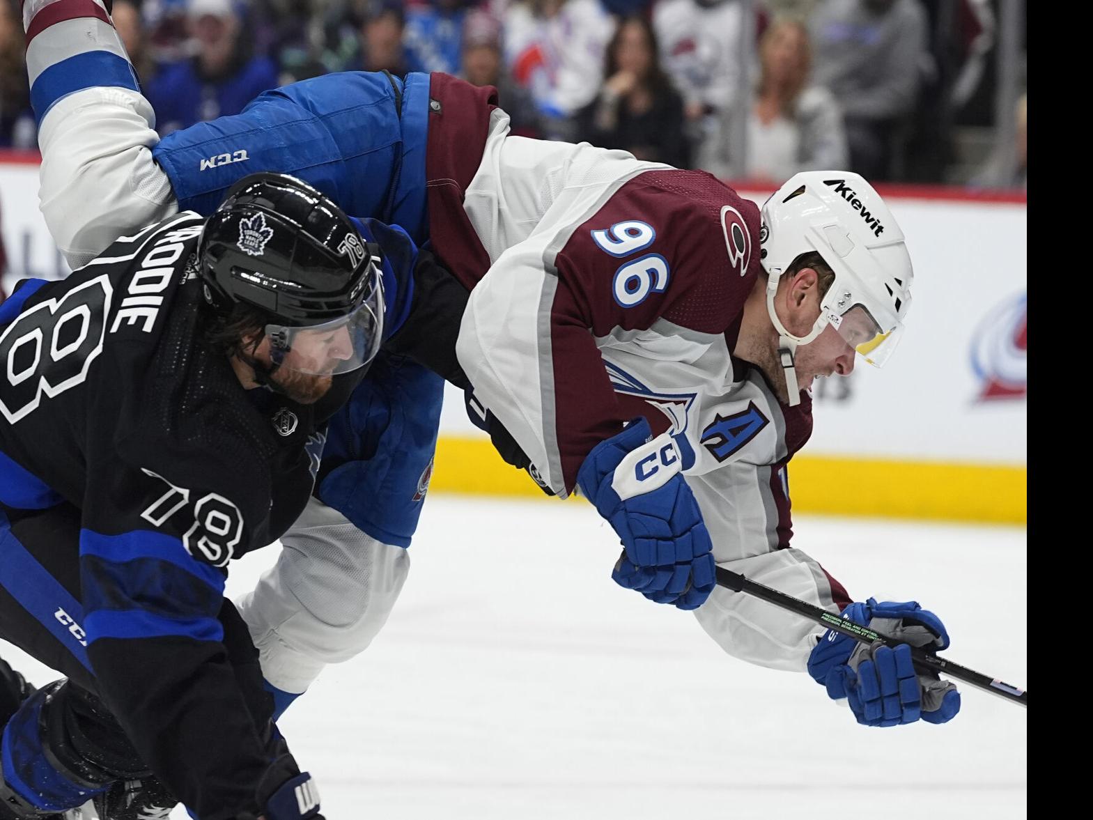 Tyler Bertuzzi records hat trick as Maple Leafs beat Avalanche 4-3