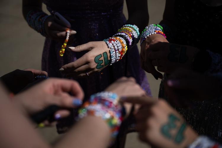 Taylor Swift Updates 🩵 on X: 🏟️ Friendship bracelets created by the  @Eagles will be passed out for free this weekend at Lincoln Financial Field  for #PhiladelphiaTSTheErasTour! Via Chris O'Connell at FOX