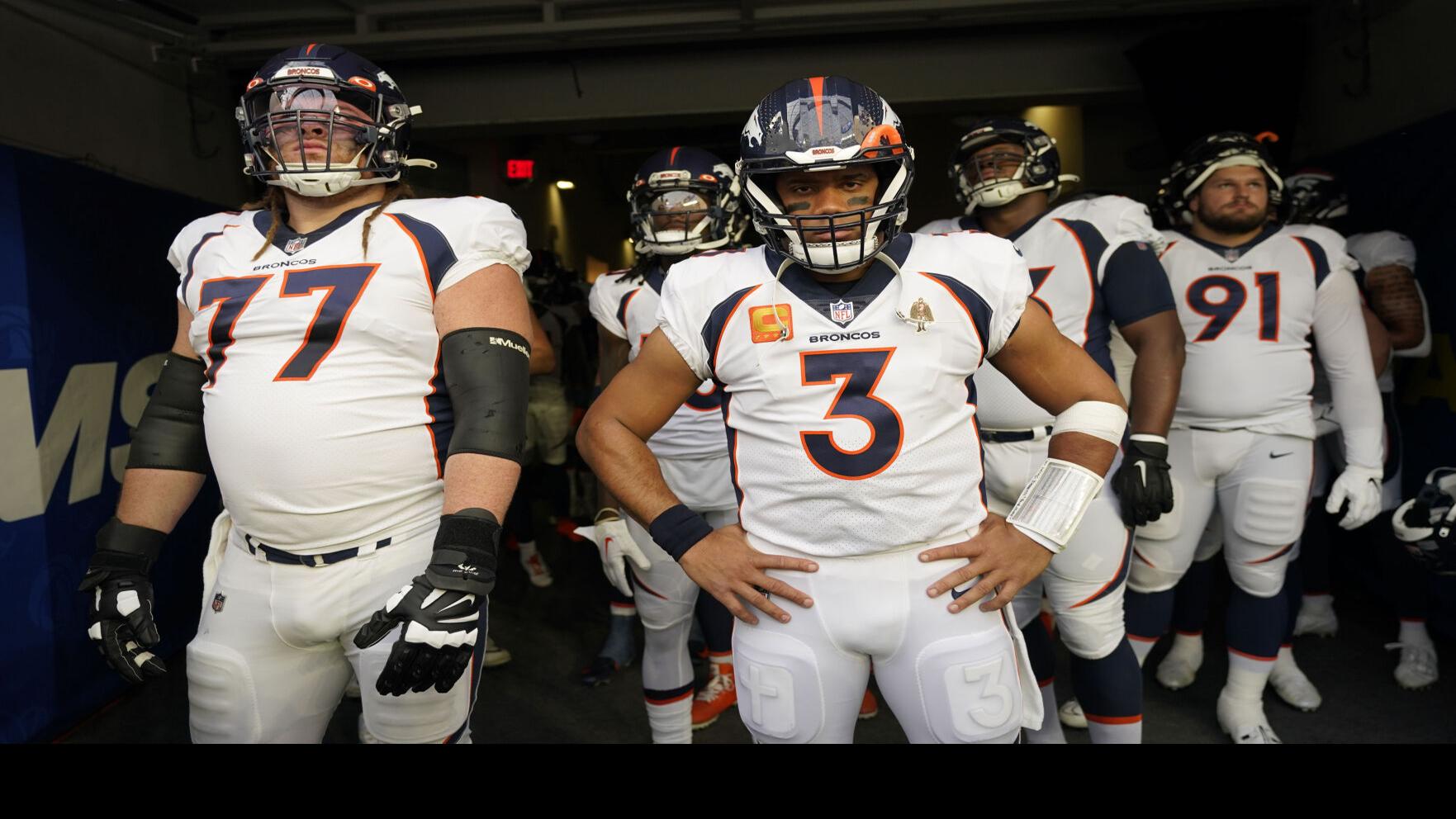 The '15 Denver Broncos season: A benched Peyton Manning saves the day -  Mile High Report