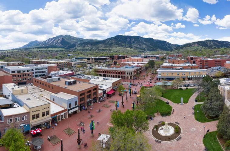 At least 1,000 partygoers in Boulder cause 'significant property damage' on Pearl Street Mall