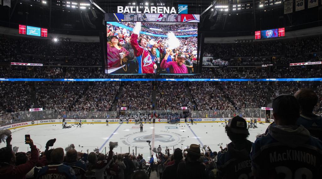 No fans at Ball Arena. No deal with Comcast or Dish. Avalanche, Nuggets fans  on the outside – The Denver Post