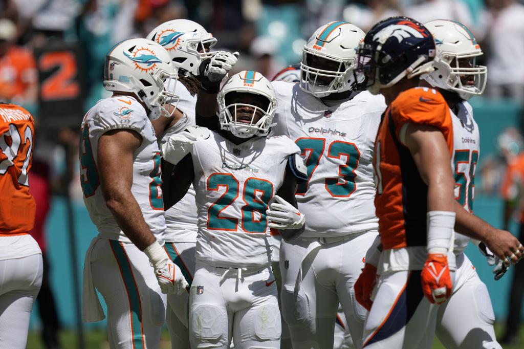 Have Miami Dolphins established themselves as top Super Bowl contenders  after 70-point performance? 