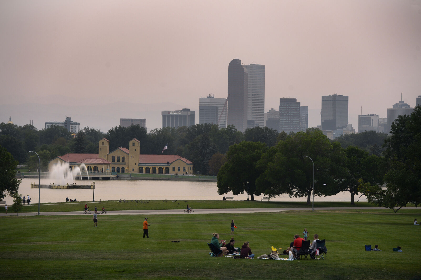 Denver weather: Spring storm to bring rain, thunderstorms ...