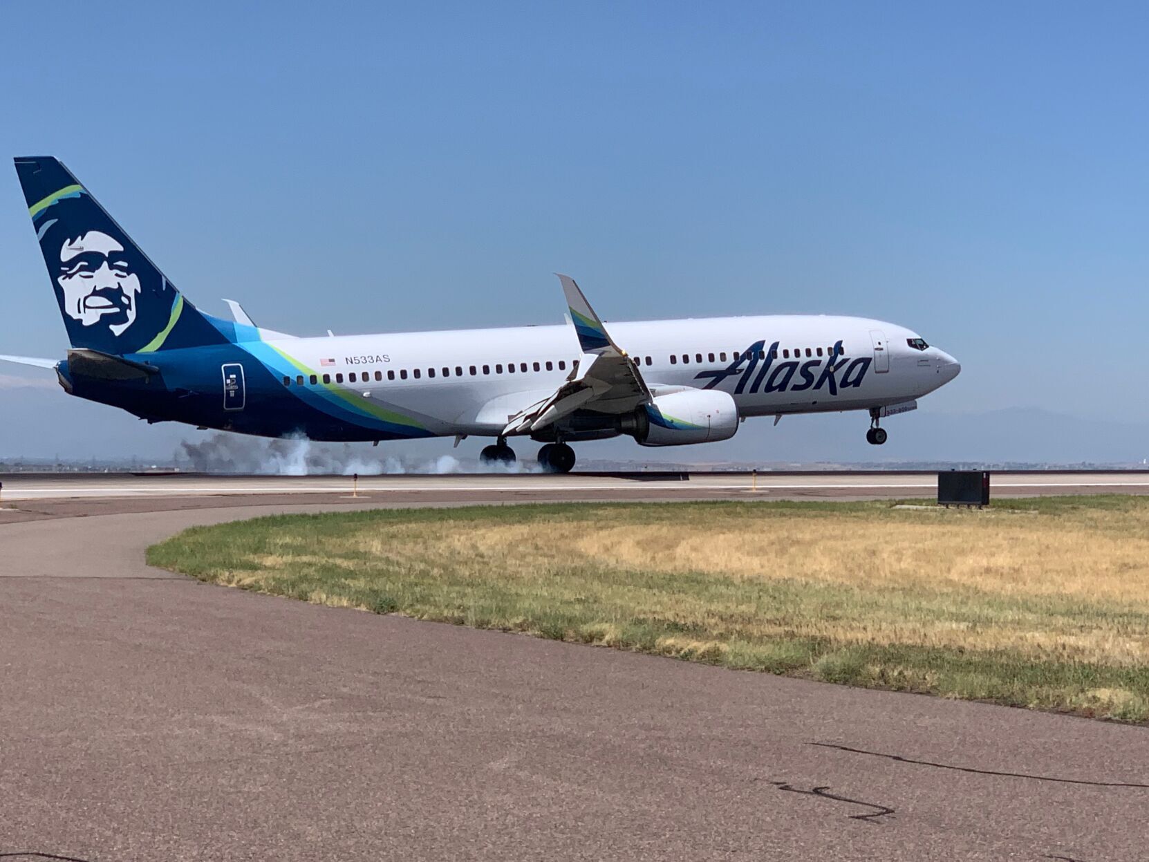 Alaska Airlines launches nonstop flights from Denver to Portland