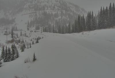 Mountain pass closes, adding 3 hours to trip between neighboring towns in Colorado