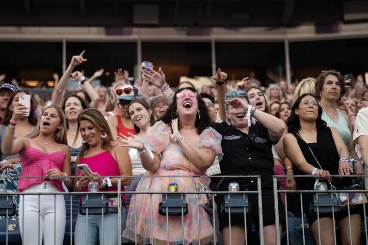 071523-dg-news-TaylorSwiftConcert17.JPG