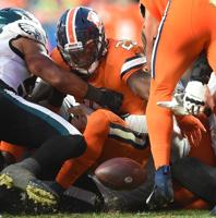 PHOTOS: Eagles 30, Broncos 13