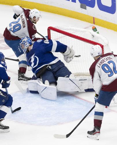 06_22_22 stanley cup 01147.jpg