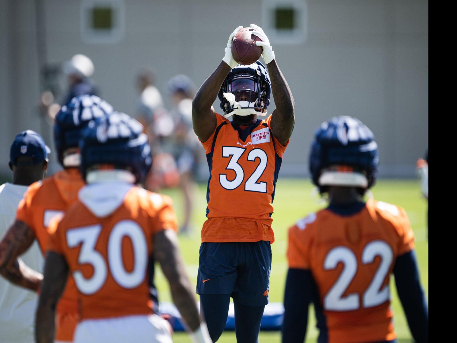 Broncos list Justin Simmons, Frank Clark as out for Sunday