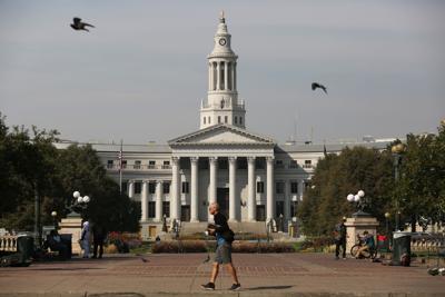 100320-dg-cityhall0006.JPG