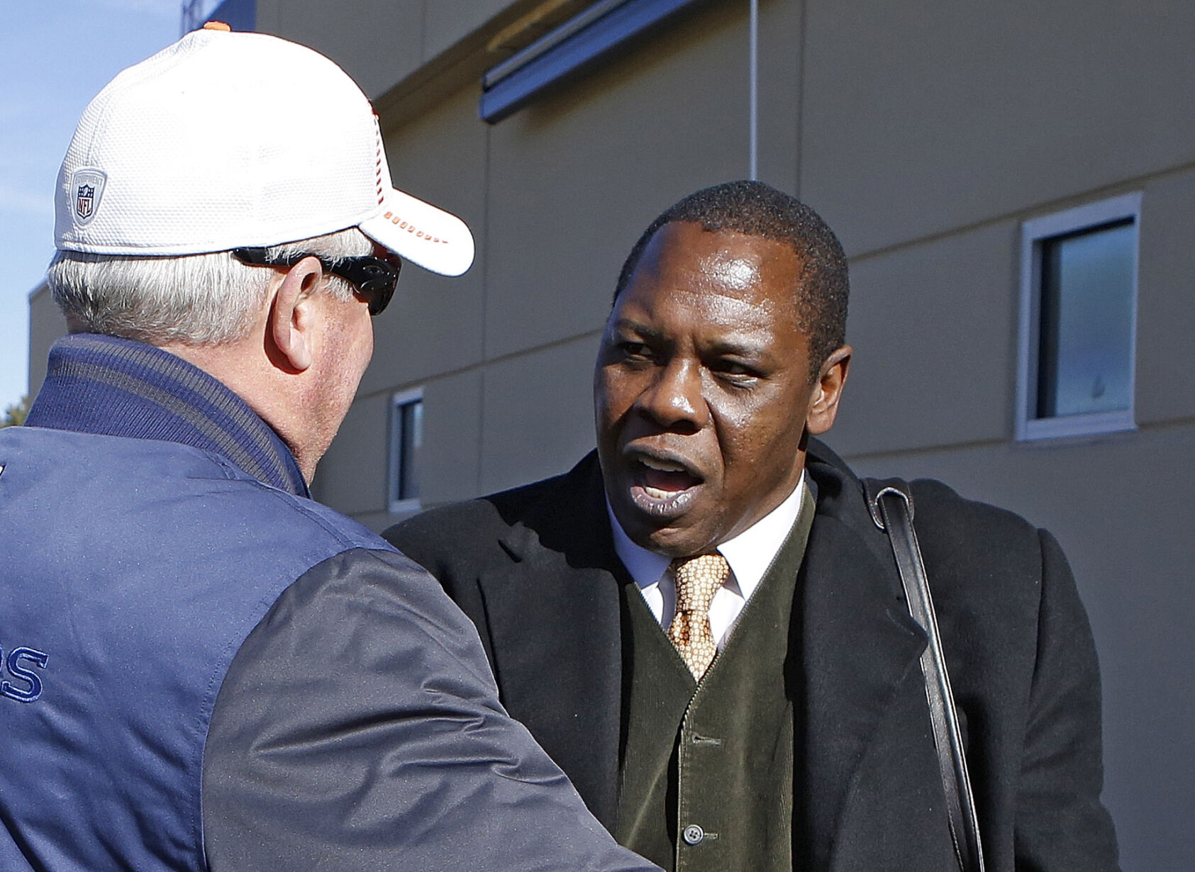 Former Broncos Star Tom Jackson To Serve As Randy Gradishar's Hall Of ...