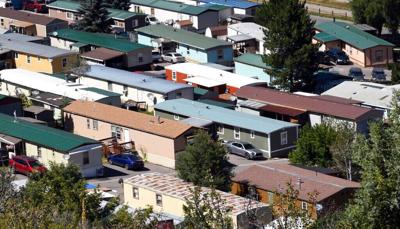 AP EXPLAINS PARKED-MOBILE HOMES