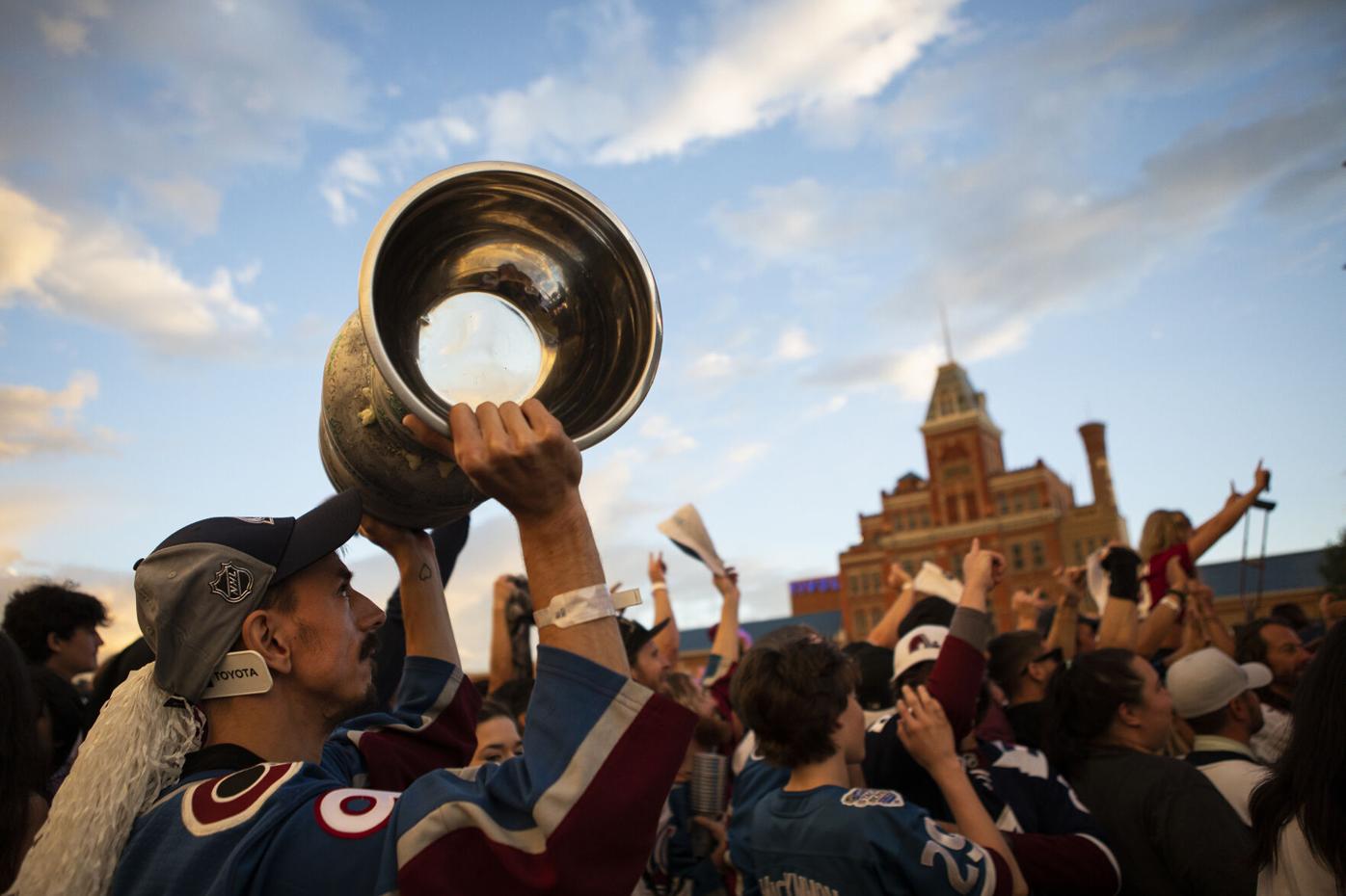 How to fake it being an Avs fan as they return to defend their title -  Axios Denver