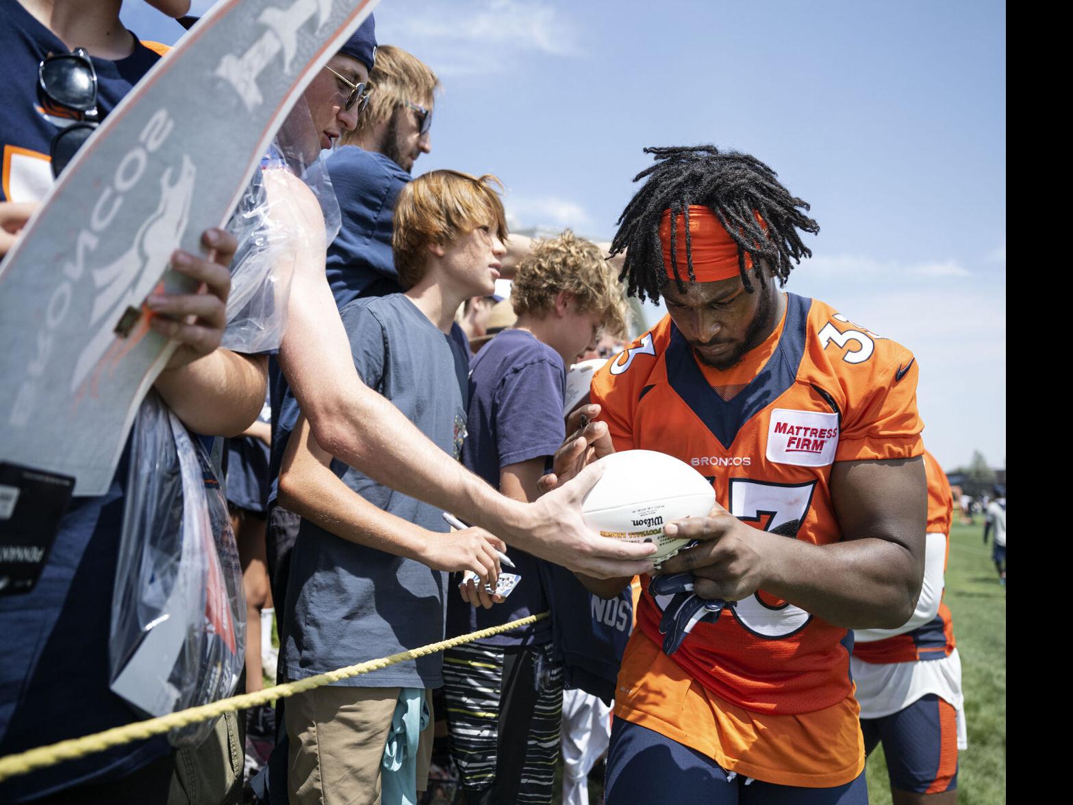 Denver Broncos: Fans are allowed at training camp, but no autographs