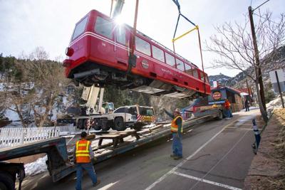 Pikes Peak Cog Railway cars lifted into retirement
