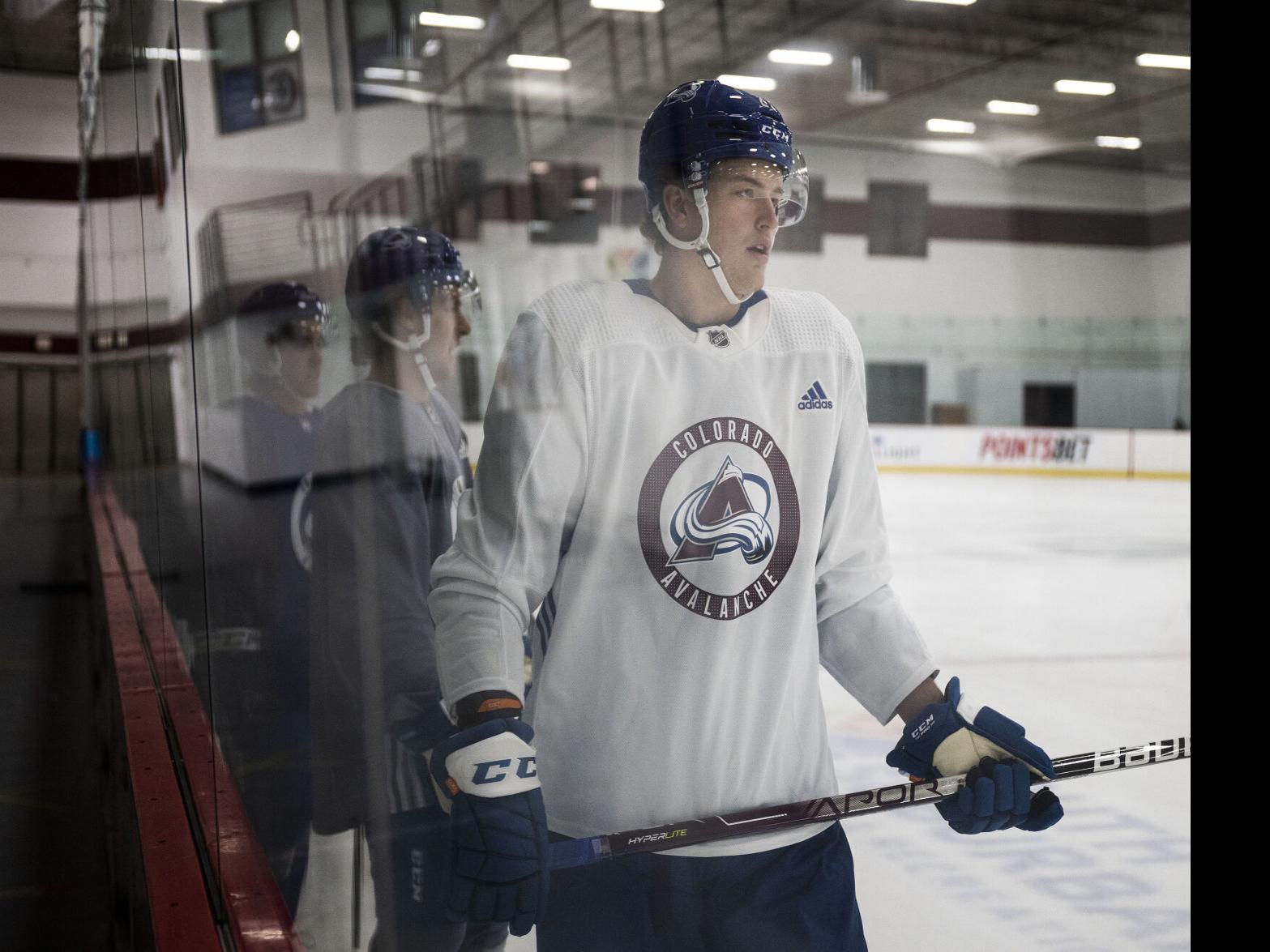 Colorado Avalanche reveal their 2020 stadium series jersey : r/hockey