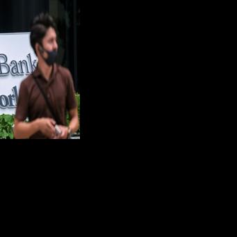 US stocks gain momentum after tech-fueled Asia rout