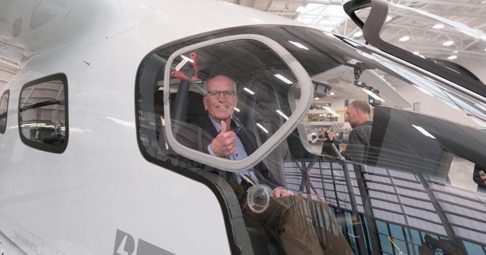 Sen. Welch Joins BETA Technologies for event on new bipartisan tech bill