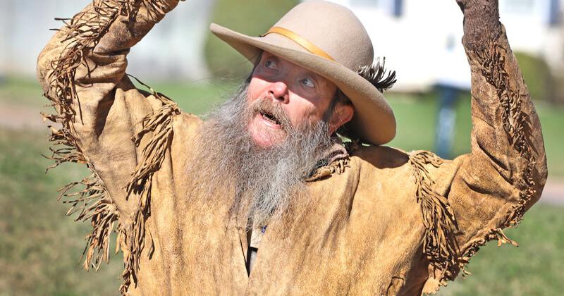 PHOTOS: History comes alive