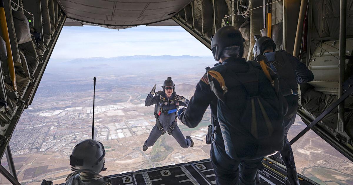 Graduation Spotify Academy parachute team takes to the Wichita skies | Derby News ...