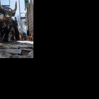 Stocks mixed, precious metals slip in quiet trade