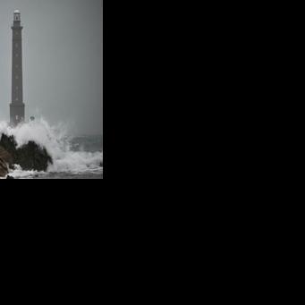 Heavy wind, rain, snow batters Europe